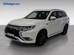 Vit Begagnad 2019 Mitsubishi Outlander P-HEV SUV | 219 500 kr (Marknadspris)