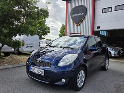 Mörkblå Begagnad 2009 Toyota Yaris Halvkombi | 79 900 kr (Marknadspris)
