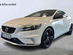 Vit Begagnad 2015 Volvo V40 R-Design Kombi | 199 900 kr (Marknadspris)