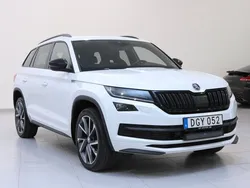 Vit Begagnad 2018 Skoda Kodiaq SportLine SUV | 299 900 kr (Lite dyr)