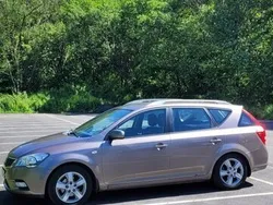 Grå Begagnad 2010 Kia Ceed Kombi | 29 500 kr (Marknadspris)