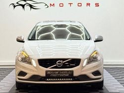 Vit Begagnad 2013 Volvo V60 R-Design Kombi | 119 900 kr (Marknadspris)