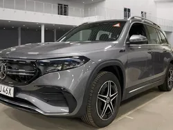 Mörkgrå Begagnad 2022 Mercedes EQB300 AMG SUV | 439 900 kr (Marknadspris)