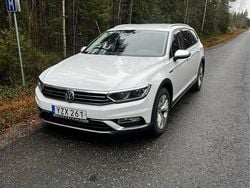 Vit Begagnad 2018 VW Passat Alltrack Kombi | 179 000 kr (Marknadspris)
