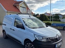 Vit Begagnad 2021 Renault Kangoo Minibuss | 114 900 kr (Dyr)