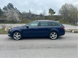 Blå Begagnad 2018 Skoda Octavia Style Kombi | 149 000 kr (Marknadspris)