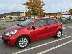 Röd Begagnad 2012 Kia Rio Comfort Halvkombi | 75 000 kr (Bra pris)