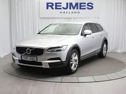 Silver Begagnad 2019 Volvo V90 CC Kombi | 324 500 kr (Bra pris)