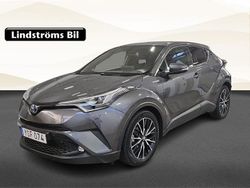 Grå Begagnad 2018 Toyota C-HR Executive SUV | 229 900 kr (Marknadspris)