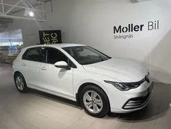 Vit (pure white) Begagnad 2022 VW Golf VIII Life Kombi | 214 900 kr (Bra pris)