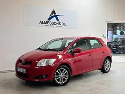 Röd Begagnad 2009 Toyota Auris Halvkombi | 39 900 kr (Superpris)