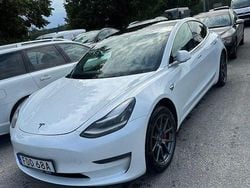 Vit Begagnad 2019 Tesla Model 3 Long Range AWD Sedan | 238 000 kr (Lite dyr)