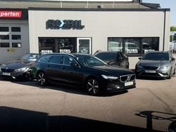 Svart Begagnad 2020 Volvo V90 Momentum Kombi | 174 900 kr