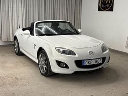Vit (vitpearl) Begagnad 2010 Mazda MX5 20th Anniversary Cab | 144 900 kr (Marknadspris)