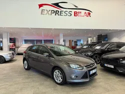 Brun Begagnad 2012 Ford Focus Titanium Halvkombi | 64 900 kr (Marknadspris)