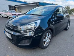 Svart Begagnad 2013 Kia Rio Halvkombi | 65 000 kr (Marknadspris)