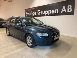 Blå Begagnad 2008 Volvo V50 Momentum Kombi | 44 900 kr (Marknadspris)