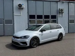 Silver Begagnad 2017 VW Golf VII R Kombi | 249 000 kr (Lite dyr)