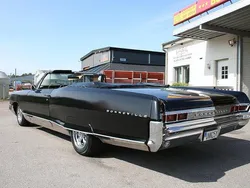 Ljusbrun Begagnad 1965 Pontiac Bonneville Cab | 269 000 kr
