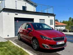 Röd Begagnad 2013 Peugeot 308 Allure Halvkombi | 65 000 kr (Bra pris)