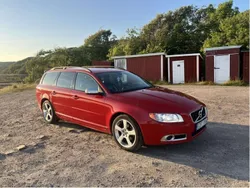 Röd Begagnad 2011 Volvo V70 R-Design Kombi | 60 000 kr (Superpris)