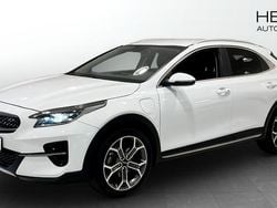 Vit (white) Begagnad 2022 Kia XCeed Advance SUV | 269 900 kr (Marknadspris)