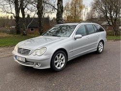 Silver Begagnad 2007 Mercedes C180 Avantgarde Kombi | 27 995 kr (Marknadspris)