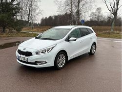 Vit Begagnad 2014 Kia Ceed Sportswagon Comfort Kombi | 59 900 kr (Bra pris)