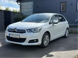 Vit Begagnad 2015 Citroën C4 Halvkombi | 60 000 kr (Bra pris)