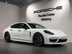 Vit Begagnad 2021 Porsche Panamera 4 Sedan | 899 000 kr (Marknadspris)