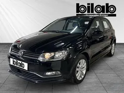 Svart (black) Begagnad 2016 VW Polo Sedan | 109 000 kr