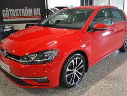 Röd Begagnad 2018 VW Golf VII Halvkombi | 149 000 kr (Bra pris)
