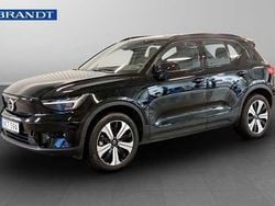 Svart Begagnad 2022 Volvo XC40 Plus SUV | 339 900 kr