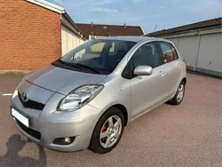 Silver Begagnad 2011 Toyota Yaris Halvkombi | 58 000 kr