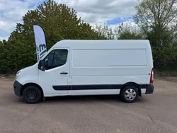 Vit Begagnad 2017 Nissan NV400 Van | 119 000 kr
