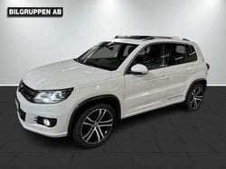 Vit Begagnad 2016 VW Tiguan Sportline SUV | 153 900 kr (Marknadspris)