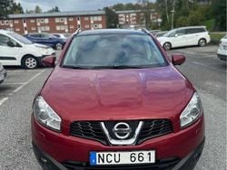 Röd Begagnad 2012 Nissan Qashqai SUV | 80 000 kr (Marknadspris)