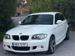 Vit Begagnad 2009 BMW 116 Advantage Halvkombi | 75 000 kr (Marknadspris)