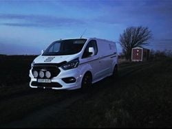 Begagnad 2018 Ford Transit Custom Van | 148 000 kr (Marknadspris)