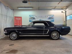 Mörkblå Begagnad 1965 Ford Mustang | 250 000 kr