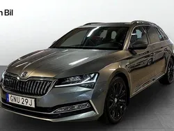 Grå Begagnad 2022 Skoda Superb Kombi | 349 900 kr (Dyr)