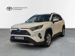 Vit Begagnad 2020 Toyota RAV4 Hybrid Executive SUV | 339 900 kr (Lite dyr)