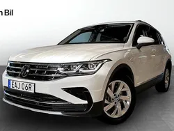 Vit Begagnad 2022 VW Tiguan Elegance SUV | 334 900 kr (Bra pris)
