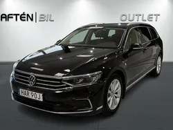 Svart Begagnad 2021 VW Passat GTE Kombi | 159 900 kr (Marknadspris)