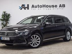 Mörkgrå Begagnad 2020 VW Passat GTE Kombi | 279 000 kr (Lite dyr)