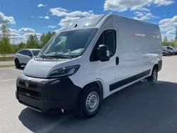 Vit Ny 2025 Peugeot Boxer Van | 584 250 kr (Dyr)