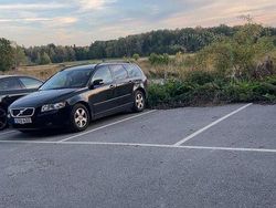 Svart Begagnad 2008 Volvo V50 Momentum Kombi | 42 000 kr (Marknadspris)