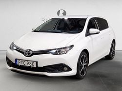 Vit Begagnad 2017 Toyota Auris Comfort Halvkombi | 129 900 kr (Marknadspris)