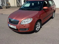 Orange Begagnad 2008 Skoda Fabia Kombi | 23 000 kr (Bra pris)