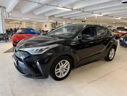 Svart Begagnad 2020 Toyota C-HR Active SUV | 159 900 kr (Superpris)